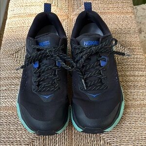 Hoka One One Challenger ATR 6 Gore Tex shoes 8.5